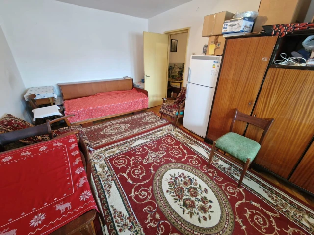 Mircea cel Batran apartament  72 mp, 3 camere,  decomandat, de vanzare,  (BRD) 154549